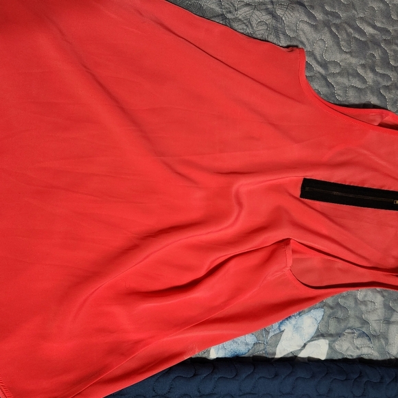 Womens sleeveless top - Picture 6 of 7